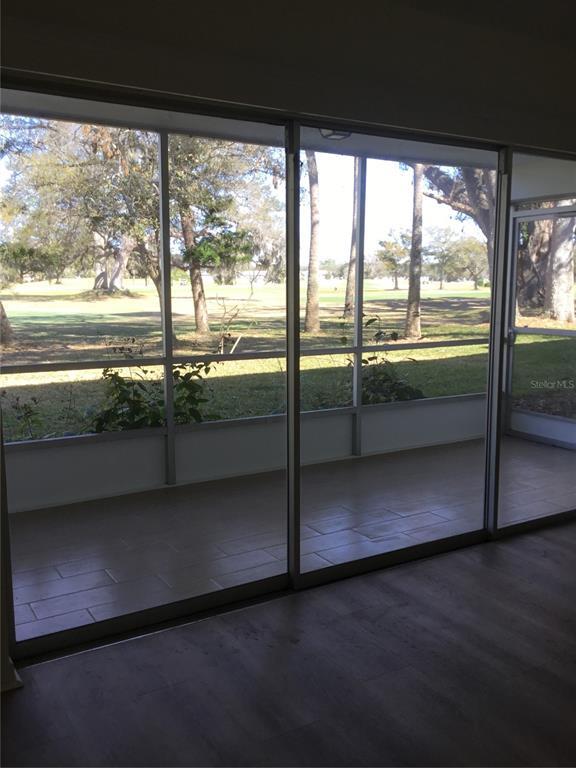 Building Photo - 44 Country Club Dr