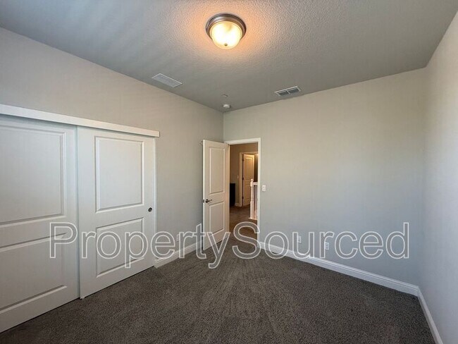 Building Photo - 948 Posey St