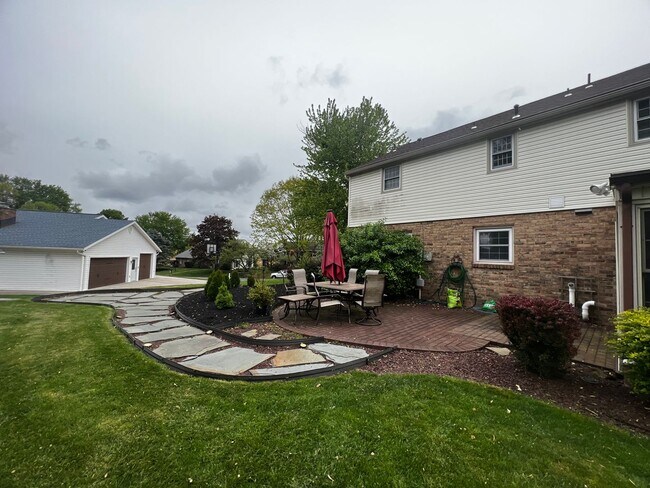 Building Photo - Luxurious 4 Bed 2.5 Bath in Hershey