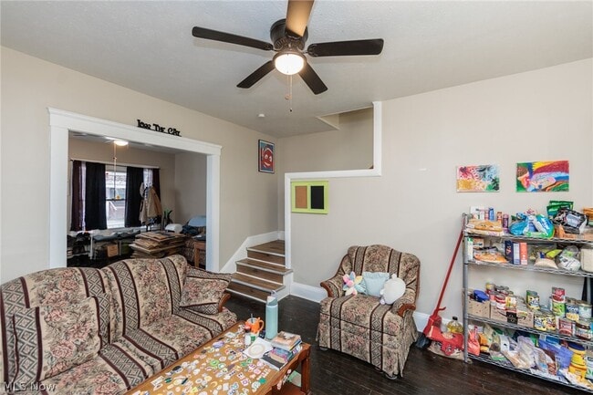 Building Photo - 1446 Hopkins Ave