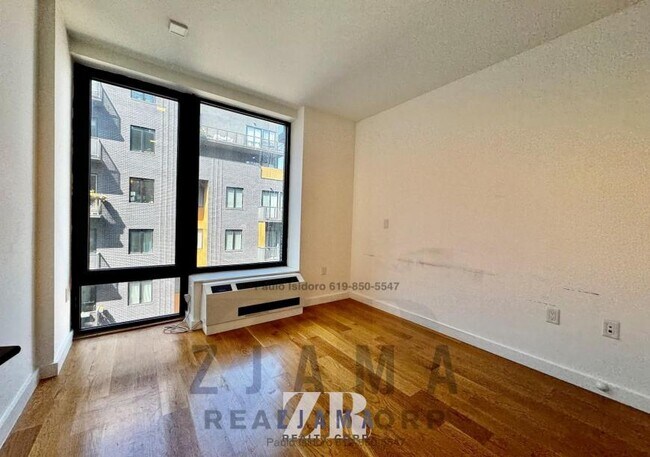 Building Photo - 2 bedroom in Brooklyn NY 11226