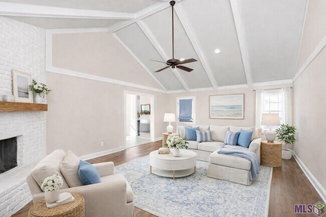 Building Photo - 10859 Cal Rd