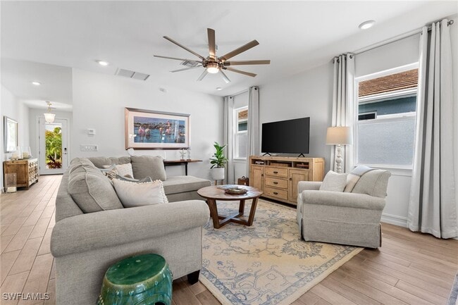 Building Photo - 16523 Crescent Beach Way