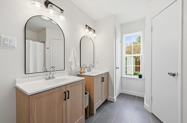 Building Photo - 6307 Tara Dr