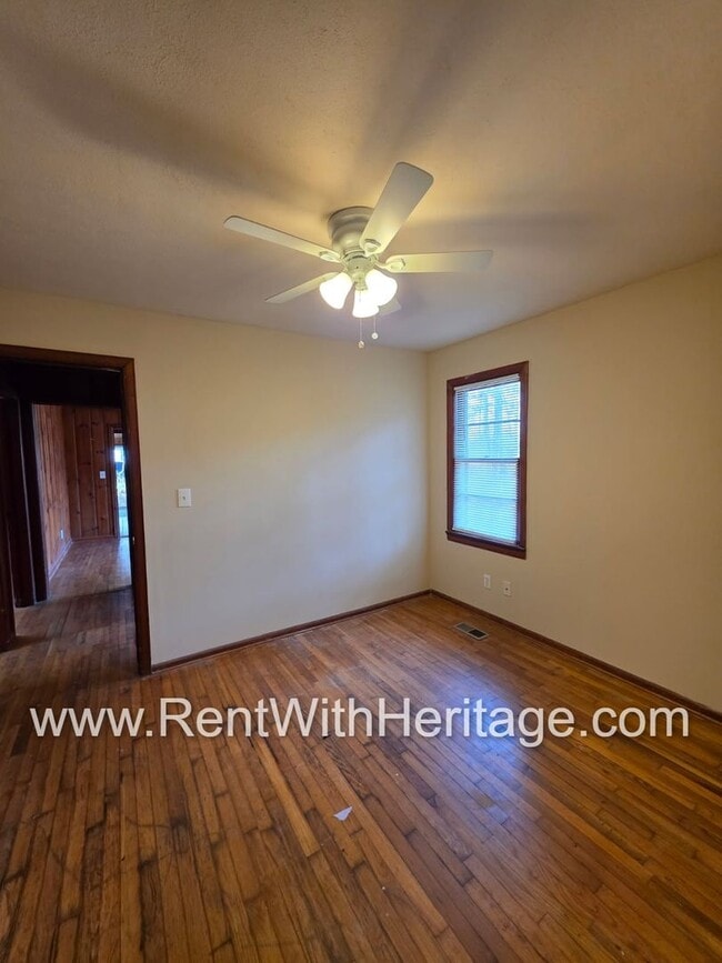 Building Photo - AWESOME RANCH HOME/ TOTAL ELECTRIC /2 LIVINGROOMS / ALMOST HALF ACRE / GREAT LOCATION/ POPULAR BR...