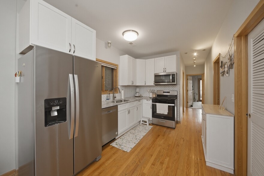 Building Photo - 2035 W Huron St