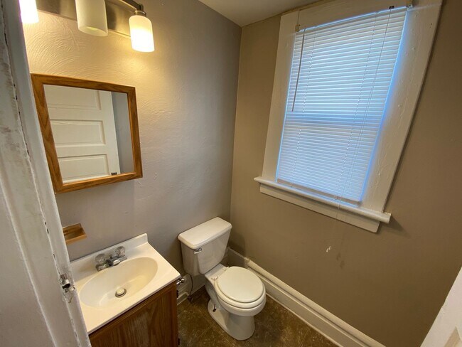 Building Photo - 1438 Hunter Ave