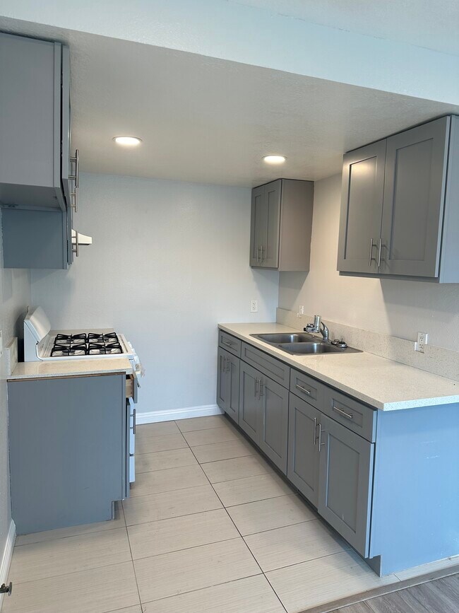 Building Photo - 1351 252nd St