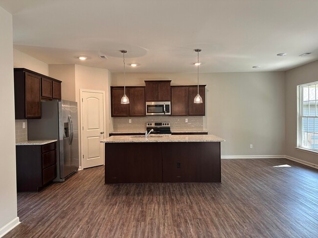 Building Photo - 129 Kirkstall Wy