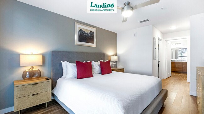 Building Photo - 151 7th St S