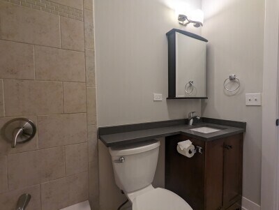 Building Photo - 510 W Briar Pl