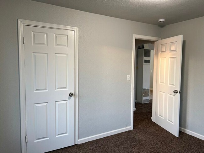 Building Photo - brid01*