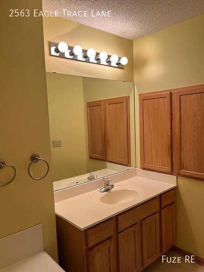 Building Photo - 2563 Eagle Trace Ln