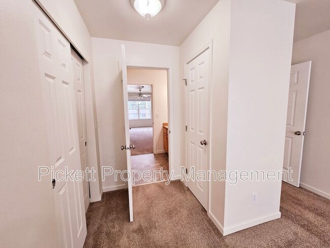 Building Photo - 5206 Del Tormey Pl SE