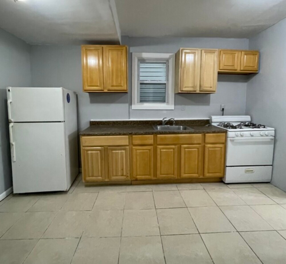 Unit 3 - 131 S 13th St