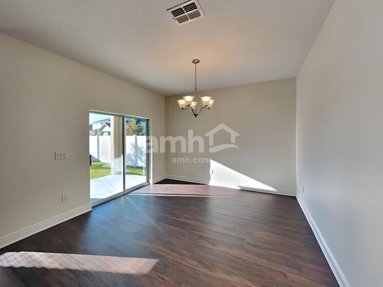 Building Photo - 2700 Ponds Trl