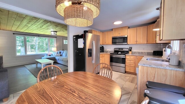 Building Photo - 285 Berwick Rd