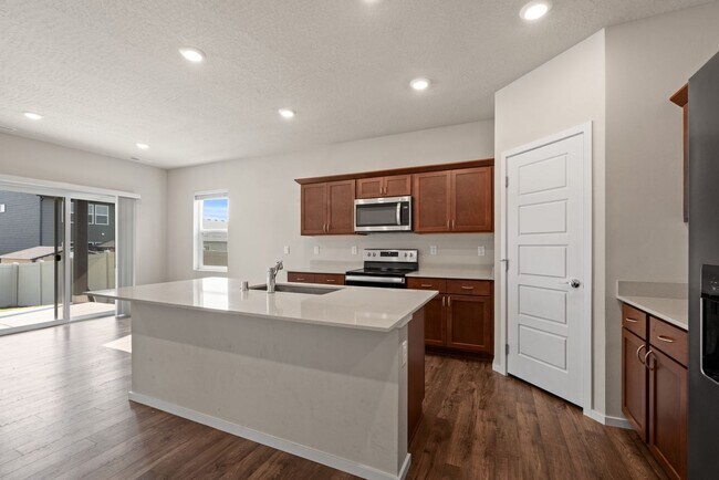 Building Photo - Newer 4 Bed 2 Bath DR Horton Home in Indian Trail