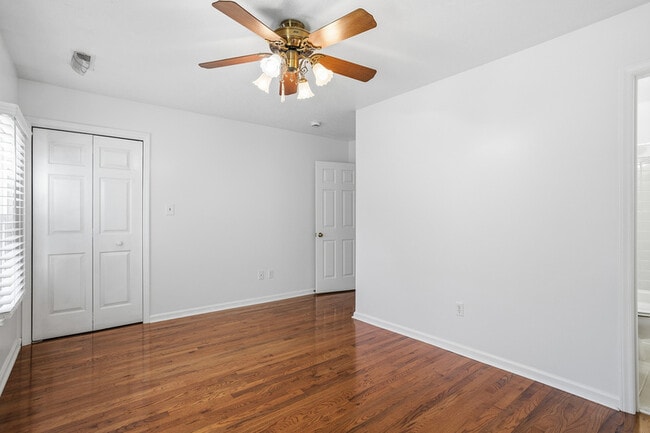 Building Photo - 5615 Wispy Willow Ln