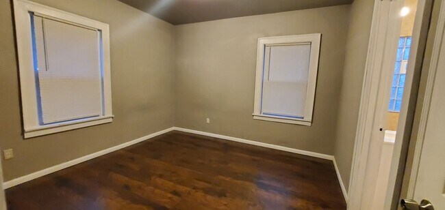 Building Photo - 4200 Van Buren St