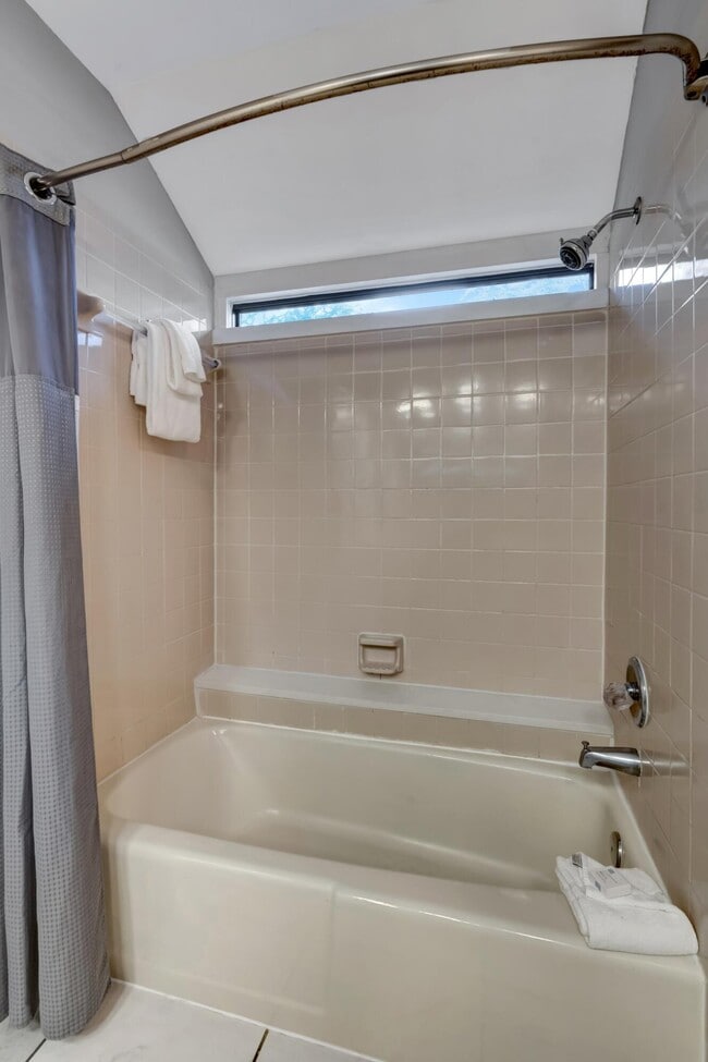 Building Photo - 290 Sandestin Blvd W