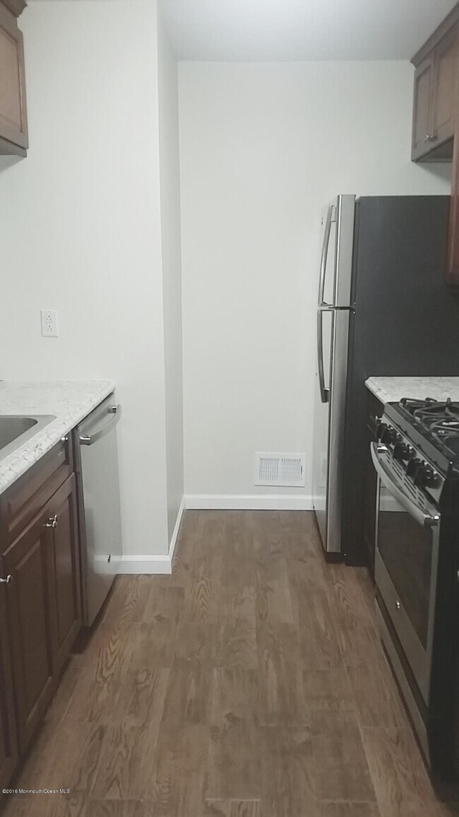 Building Photo - 71 Azalea Cir