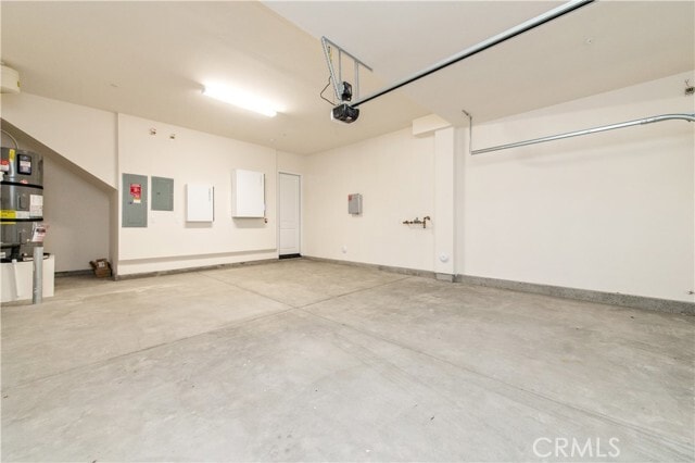 Building Photo - 445 Sora