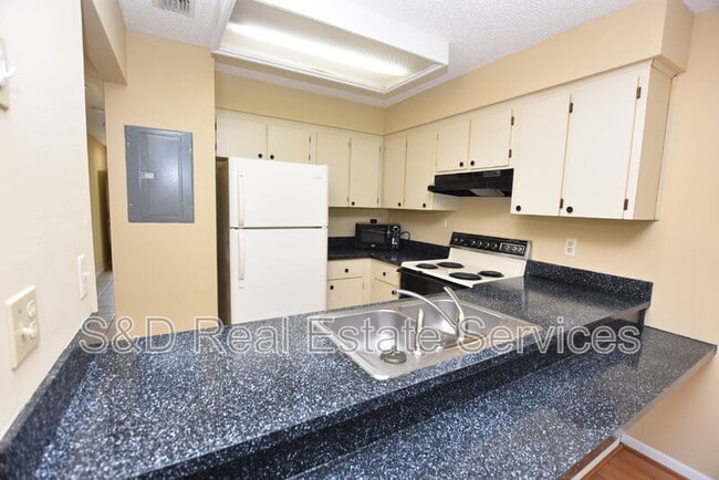 Building Photo - 6079 Topher Trl