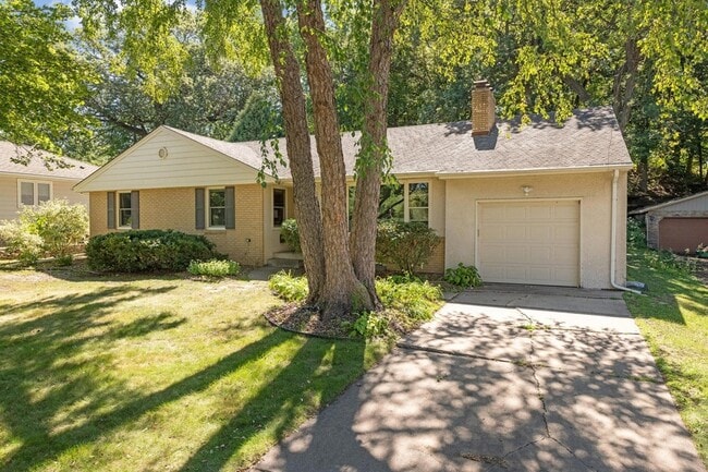 Building Photo - 4509 Laguna Dr