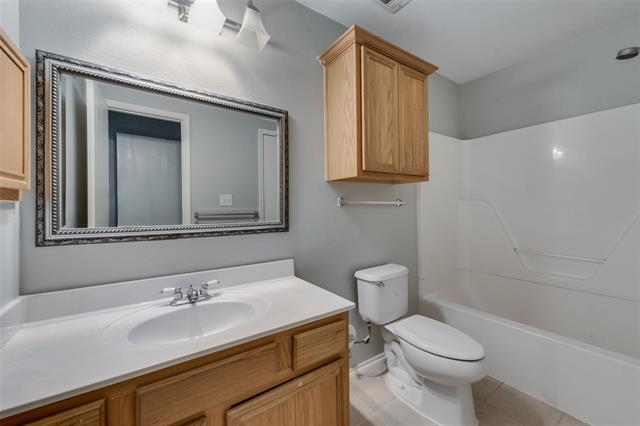Building Photo - 8612 Heather Ridge Dr