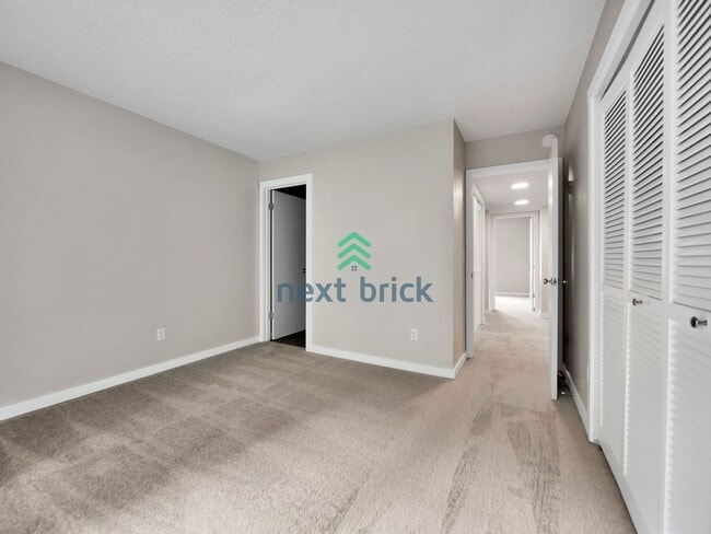Building Photo - Spacious 4 Bed 2.5 Bath for Rent! OPEN HOU...