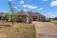 Building Photo - 1022 Trinity Dr