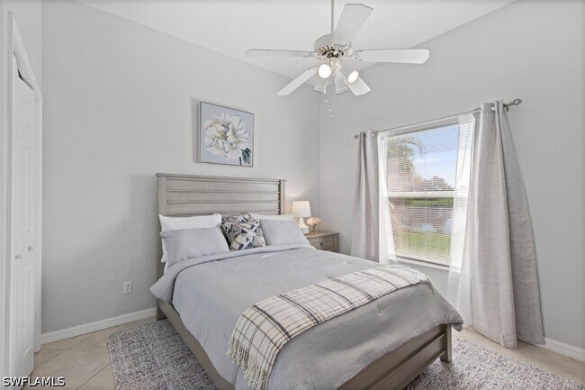 Building Photo - 11774 Longshore Way W