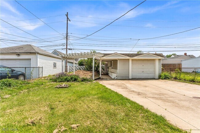 Building Photo - 5807 Orchard Ave