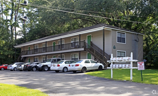 Primary Photo - White Drive Villas