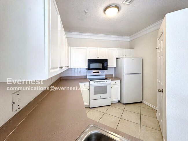 Primary Photo - 4306 Bayside Village Dr