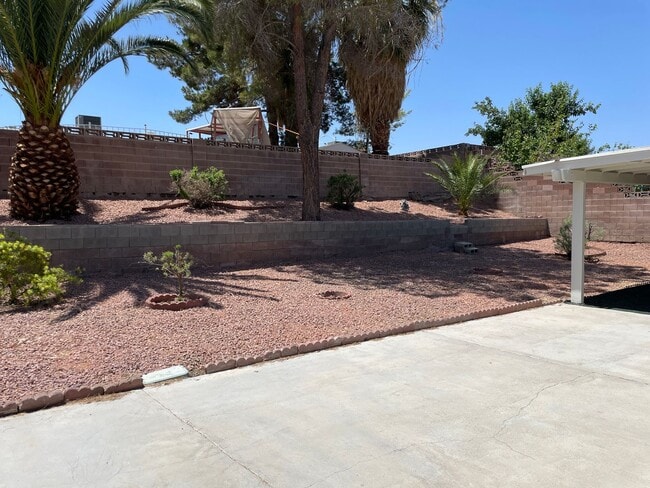 Building Photo - 3 bedroom home in Summerlin North