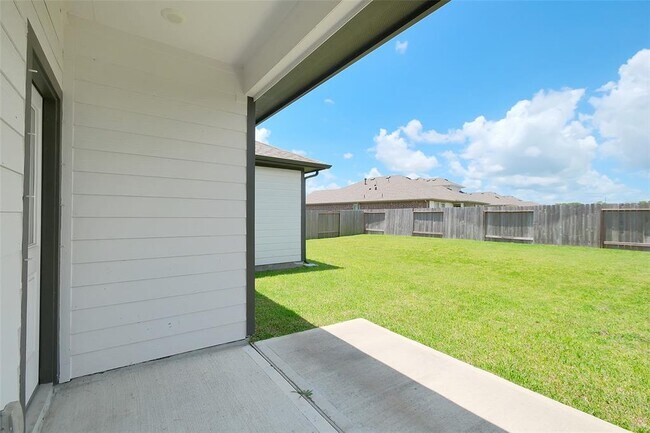 Building Photo - 1210 Scarlet Crk Dr