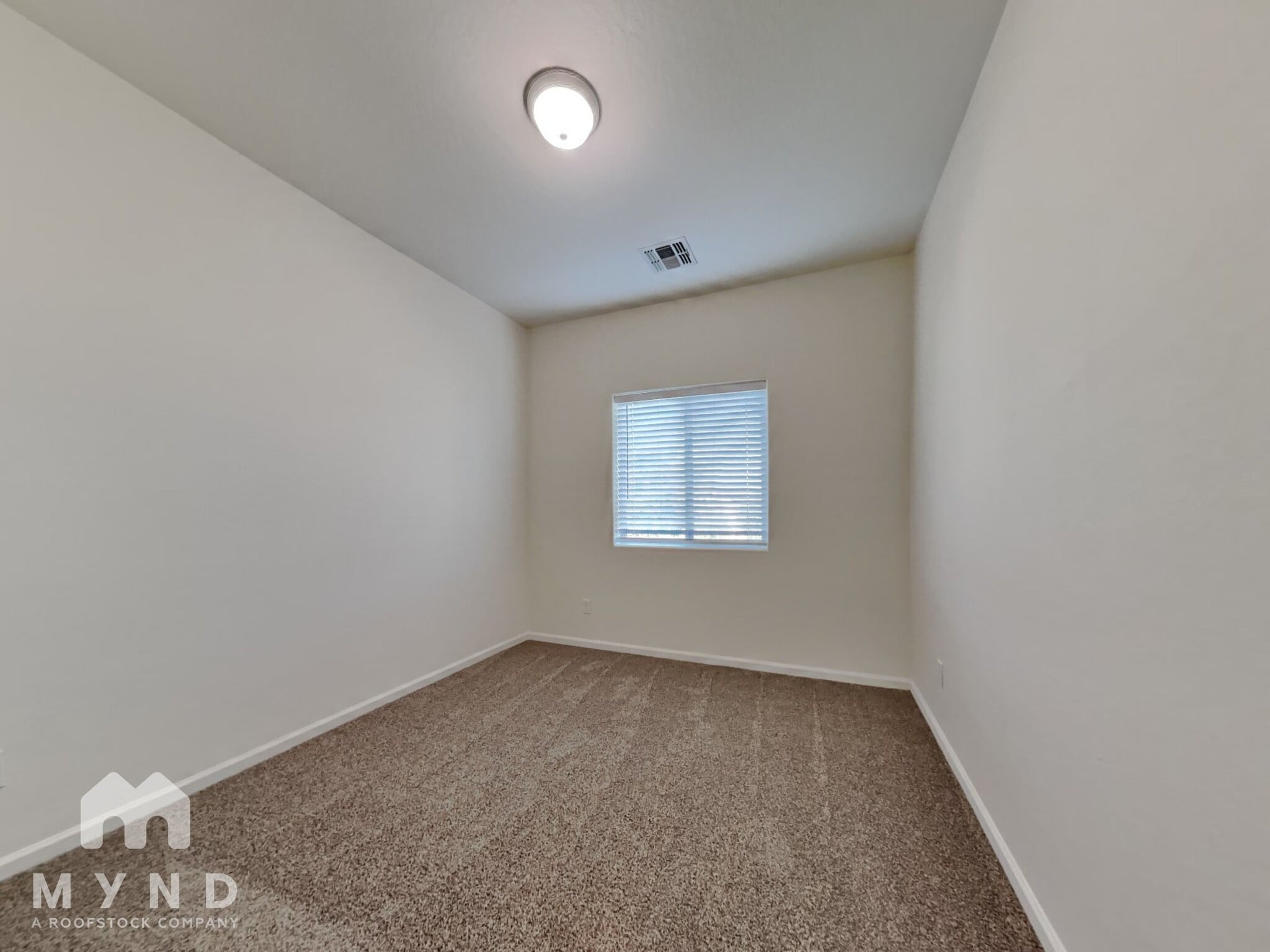 Building Photo - 1742 W Pollack St