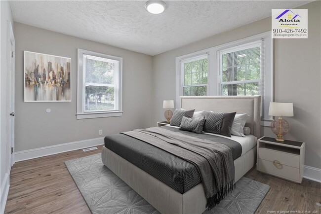 Building Photo - 207 S Windsor Dr