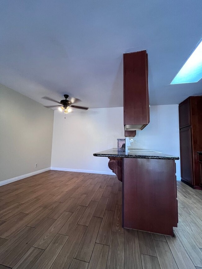 Building Photo - SINGLE STORY 3 BR/ 2 HOME WITH 2 CAR GARAGE