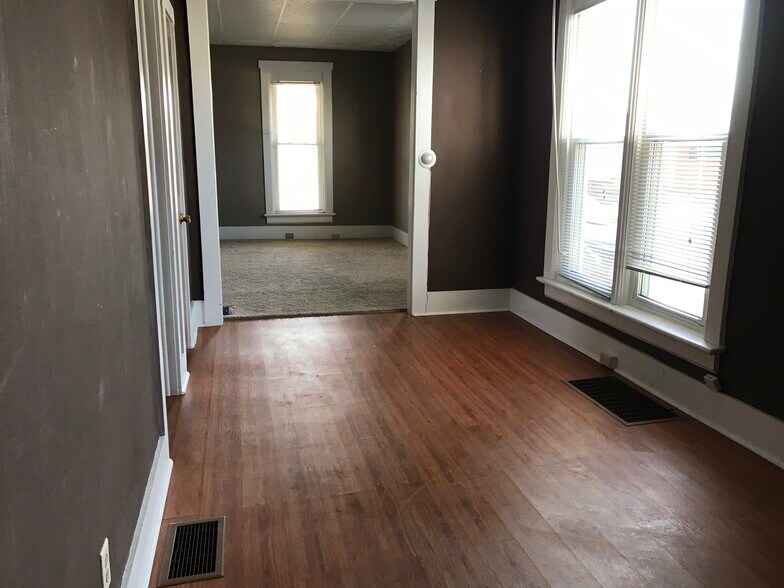 Building Photo - 514 E Sandusky St