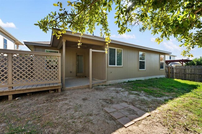 Building Photo - 220 Bauxite Dr