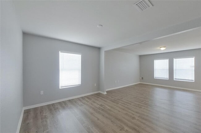 Building Photo - 2227 NW 11th Ct