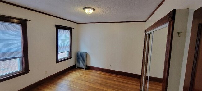 Building Photo - 4765 Washington St