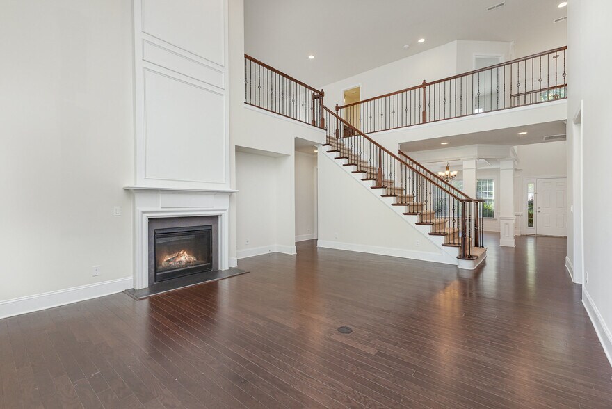 Building Photo - 9909 Woodland Watch Ct