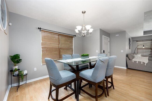 Building Photo - 1608 NE 45th Pl