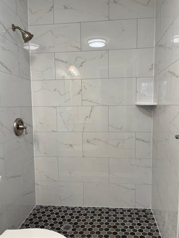 Building Photo - 1010 FM 902