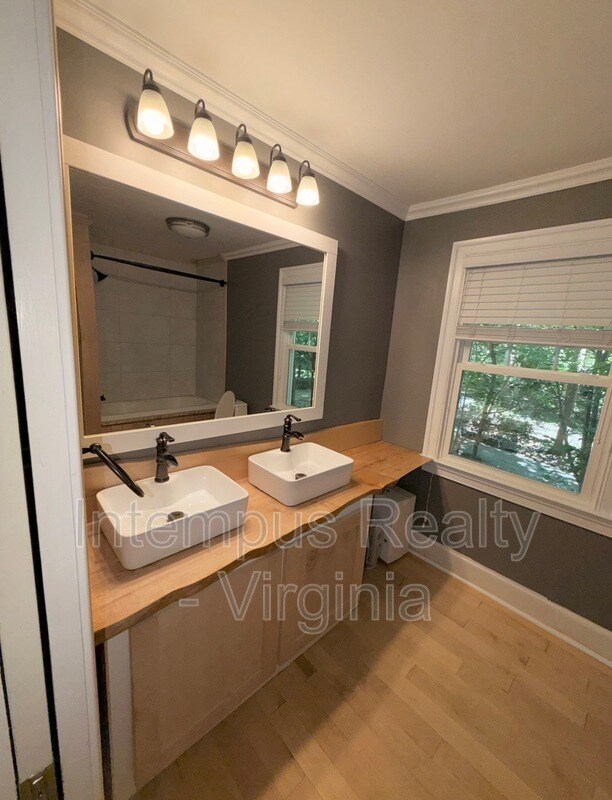 Building Photo - 7104 Triad Way