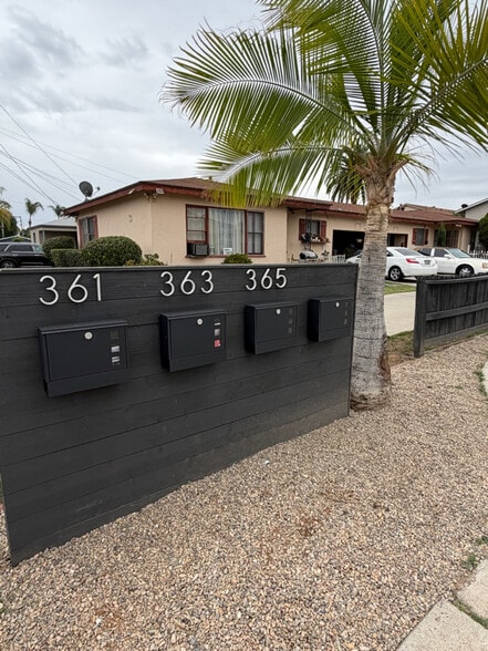 Building Photo - 365 Wisconsin Ave